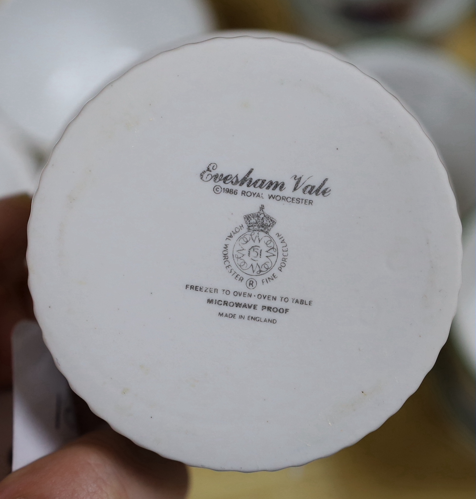 A quantity of Worcester ‘Evesham’ pattern dinner ware
